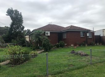 2 Chelsea Dr, Canley Heights NSW 2166