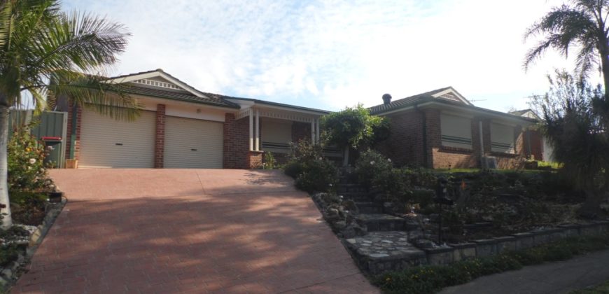 19 Lord Howe Dr, Green Valley NSW 2168