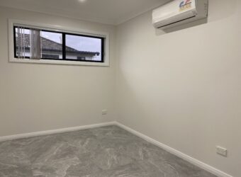 8A Baragoola Street, Fairfield West NSW 2165